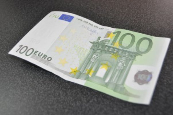 Euro se apropie de 4,47 lei